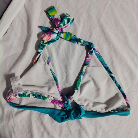 Skye Bikini Juniors Size Small - Picture 4 of 5
